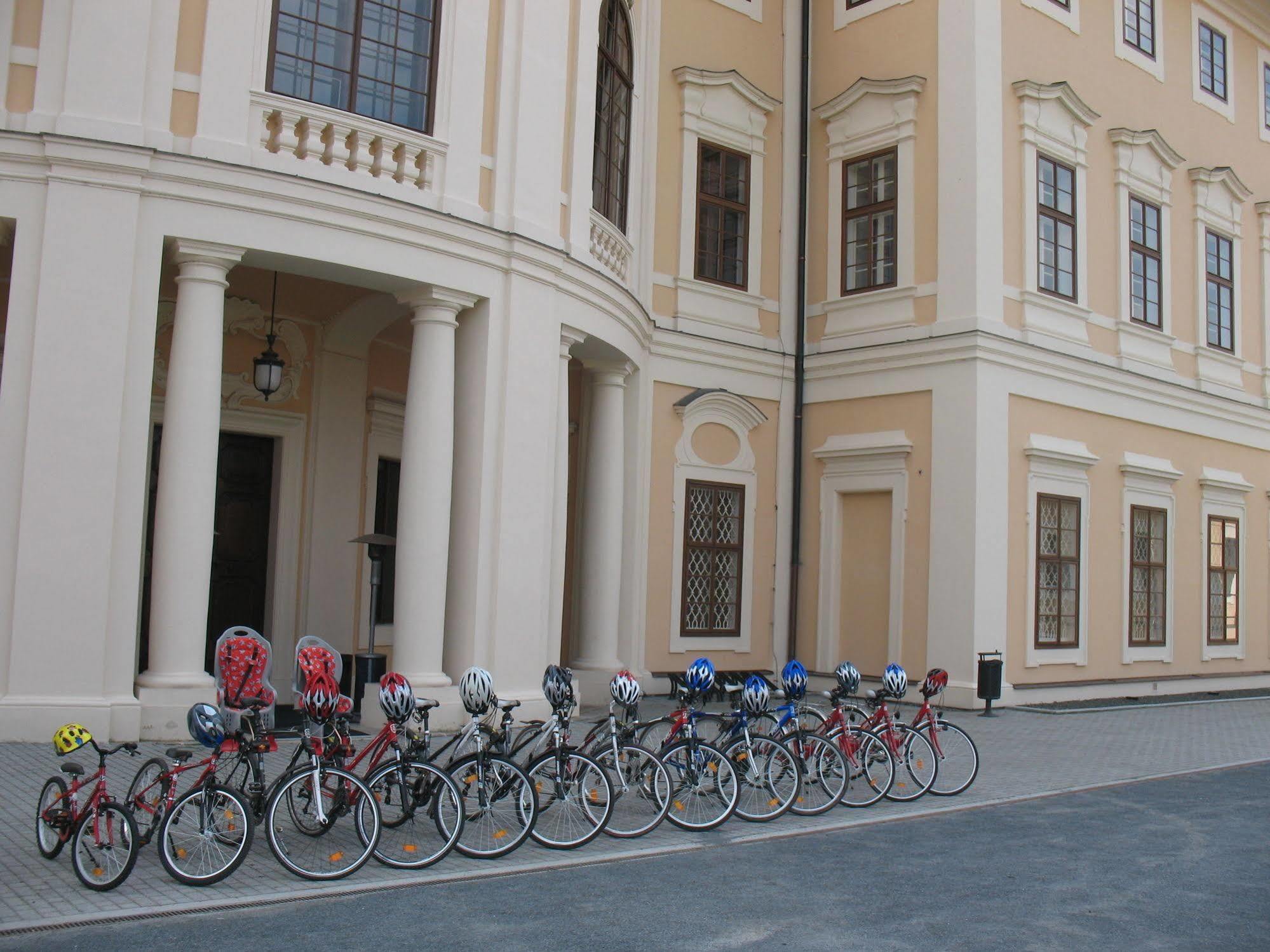 Château Liblice Byšice Exterior foto